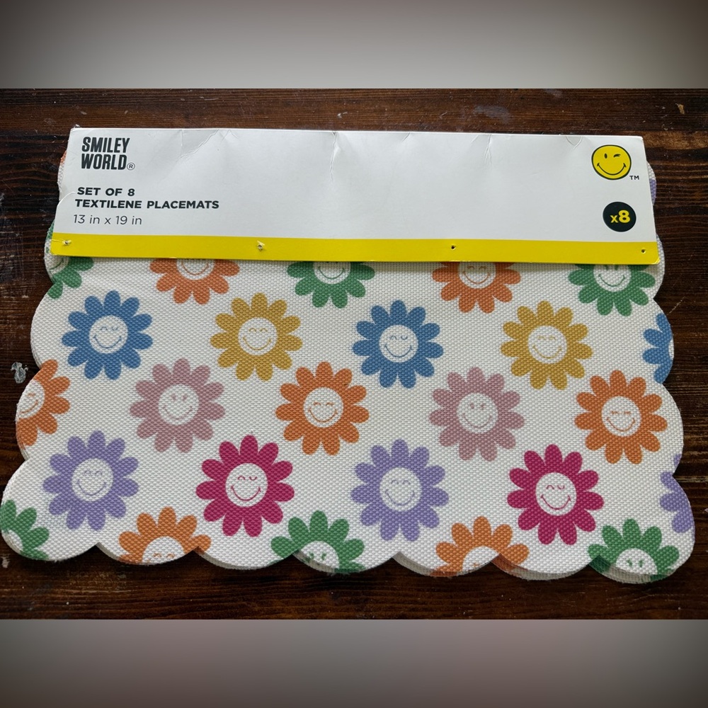 Smiley World Multicolor Floral Smiley Placemats - Set of 8